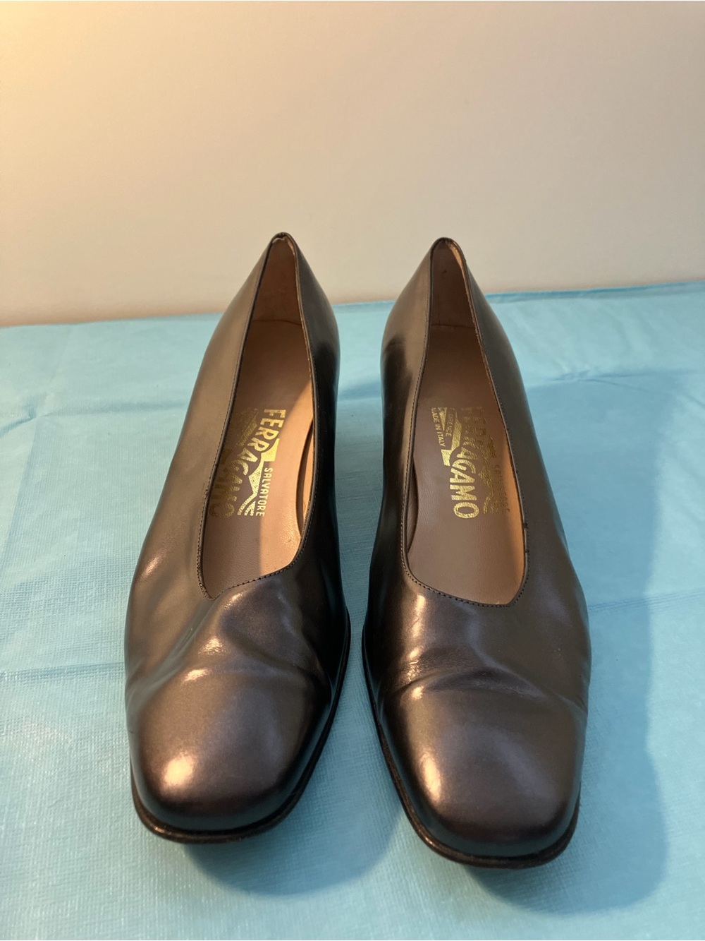 VINTAGE SALVATORE FERRAGAMO MADE IN ITALY WOMEN SHOES SZ 7B DARK GRAY LEATHER - Picture 5 of 10